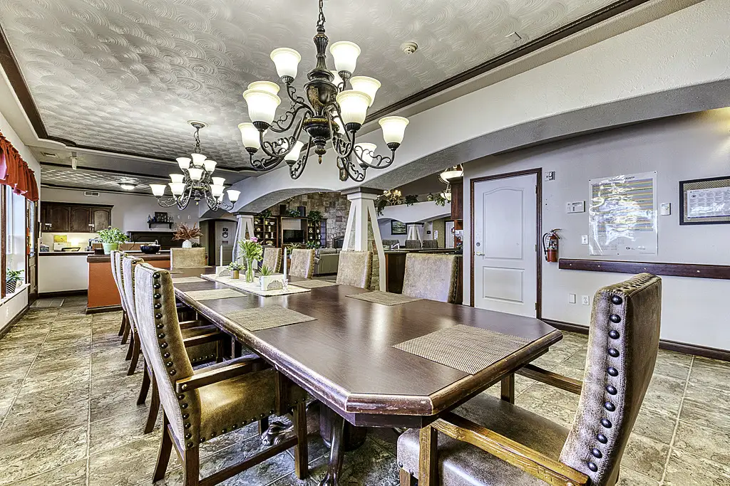 PSLPinehurst-HOME-Limitless-Possibilities Dining Area