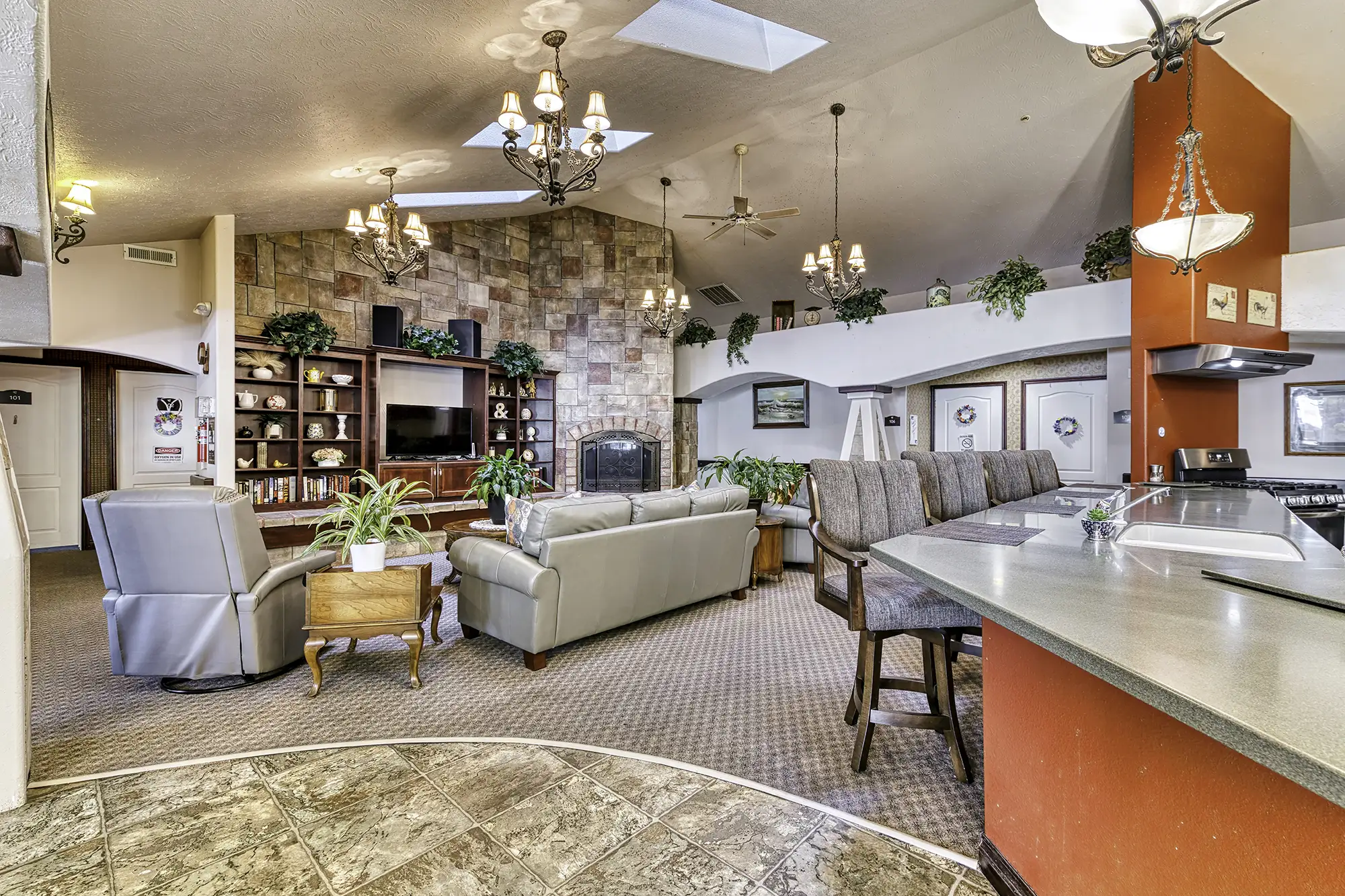 PSLPinehurstF-6 Beautiful view of the mountains near Meridian San Marcos